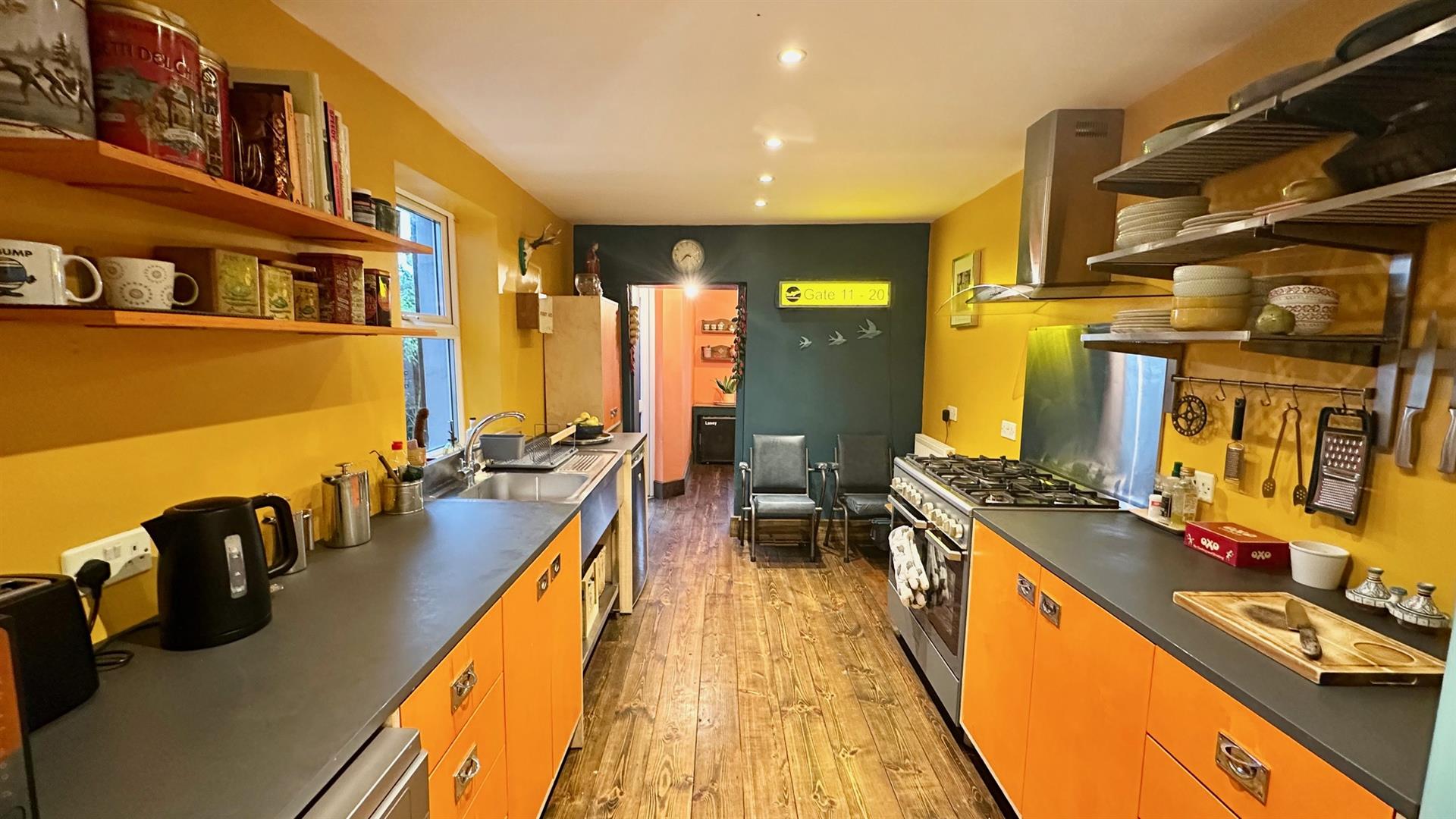 4 bed property in Mount Pleasant Road, Hastings